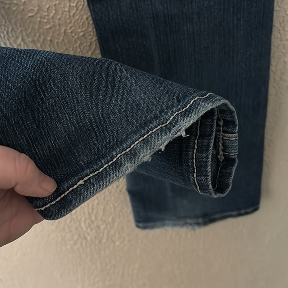 Women’s Miss Me Loose Saddle Stitch Border Boot Cut Jeans, 30” Waist Medium Wash - Picture 8 of 11